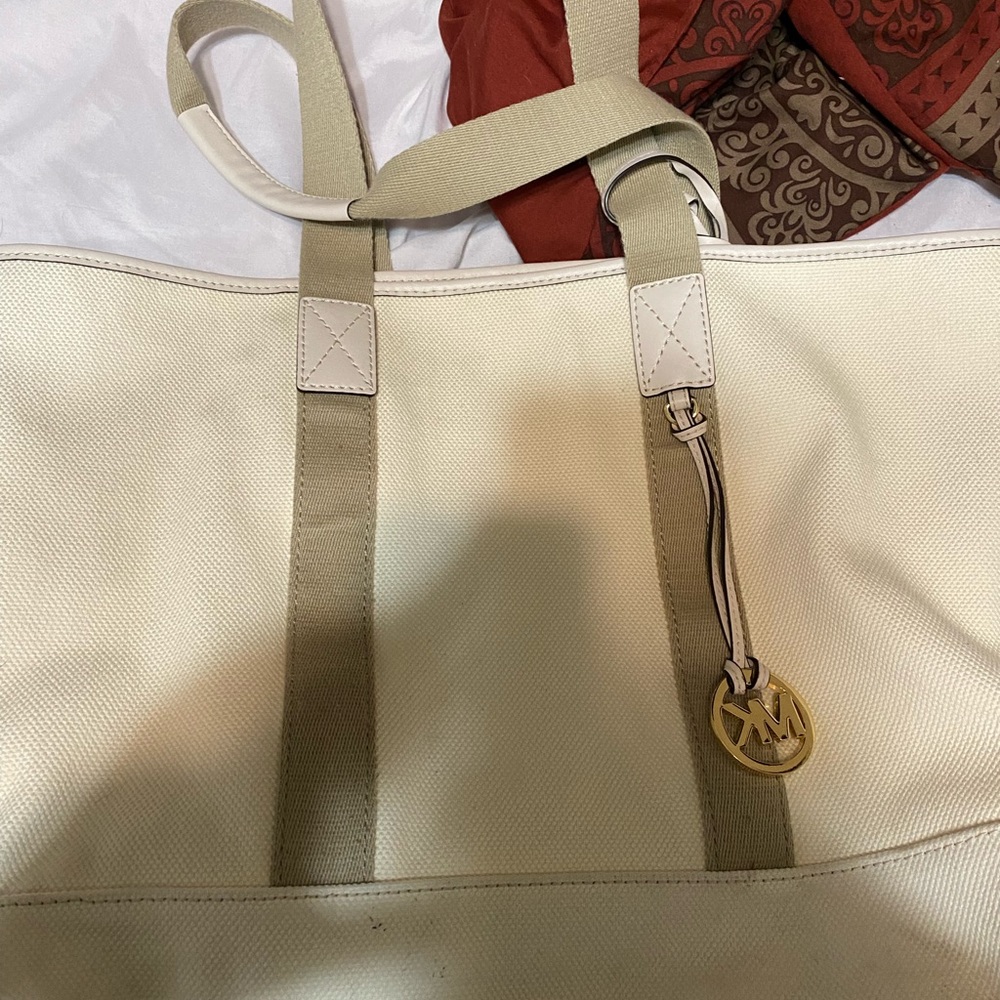 Michael kors tote